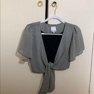 Skylar +Madison tie top